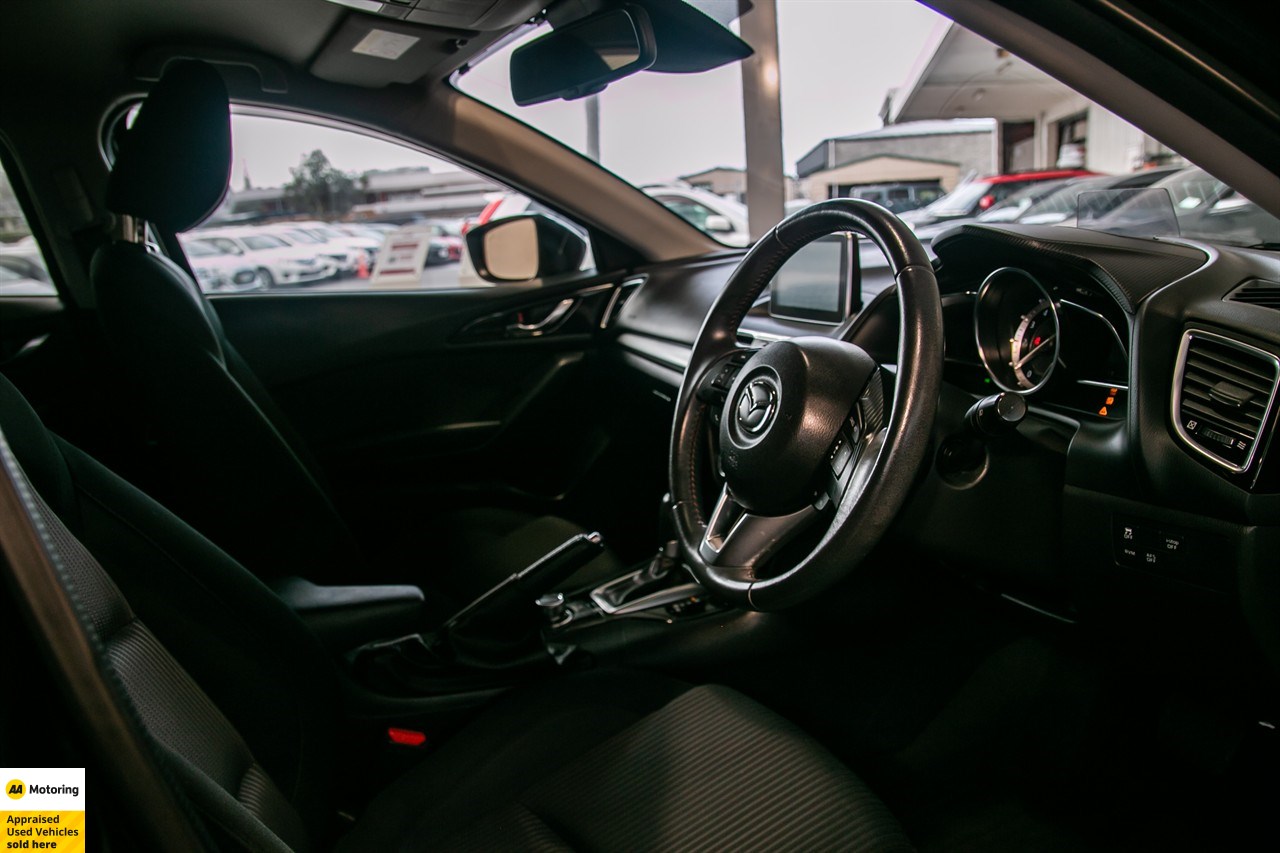 2014 Mazda Axela