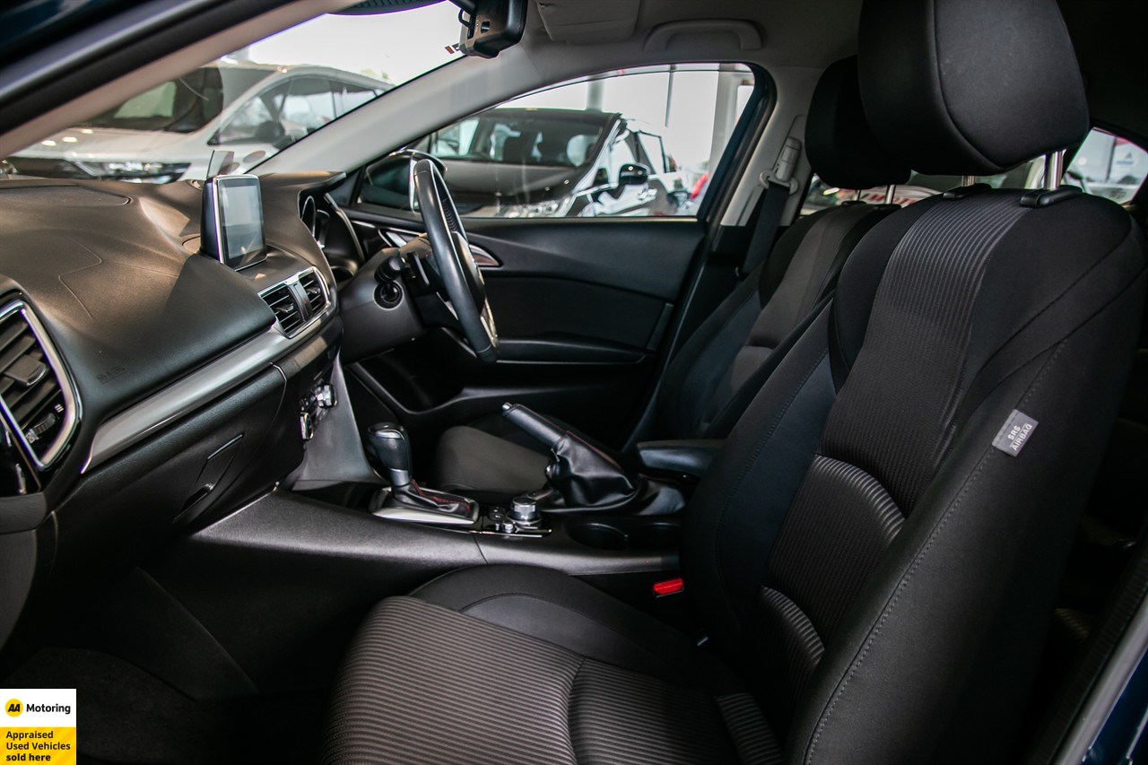 2014 Mazda Axela
