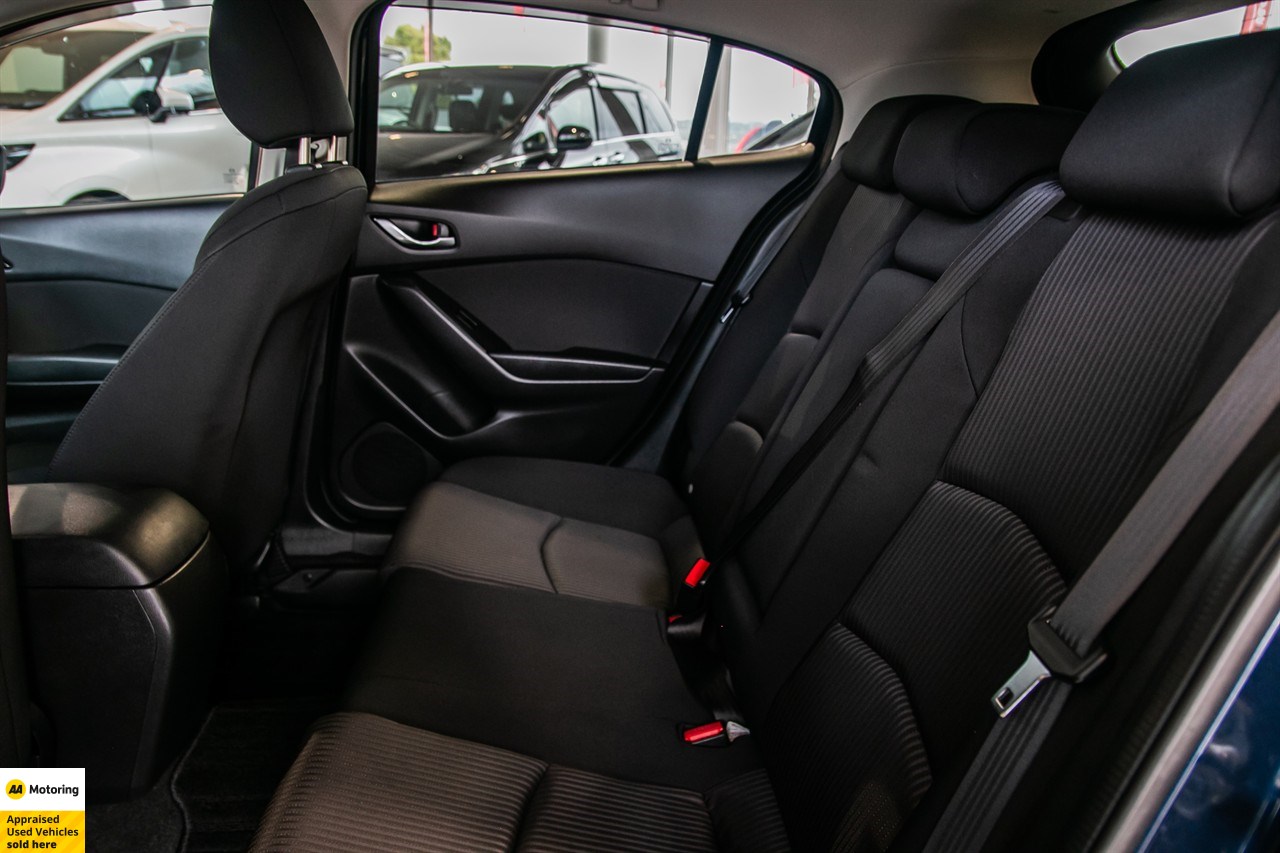 2014 Mazda Axela