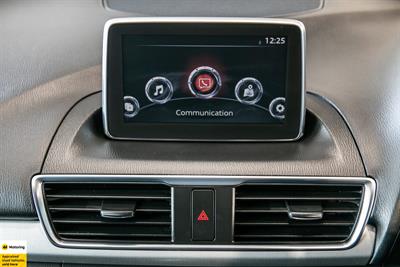 2014 Mazda Axela - Thumbnail