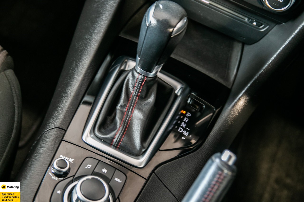 2014 Mazda Axela