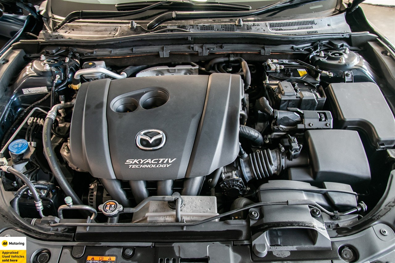 2014 Mazda Axela