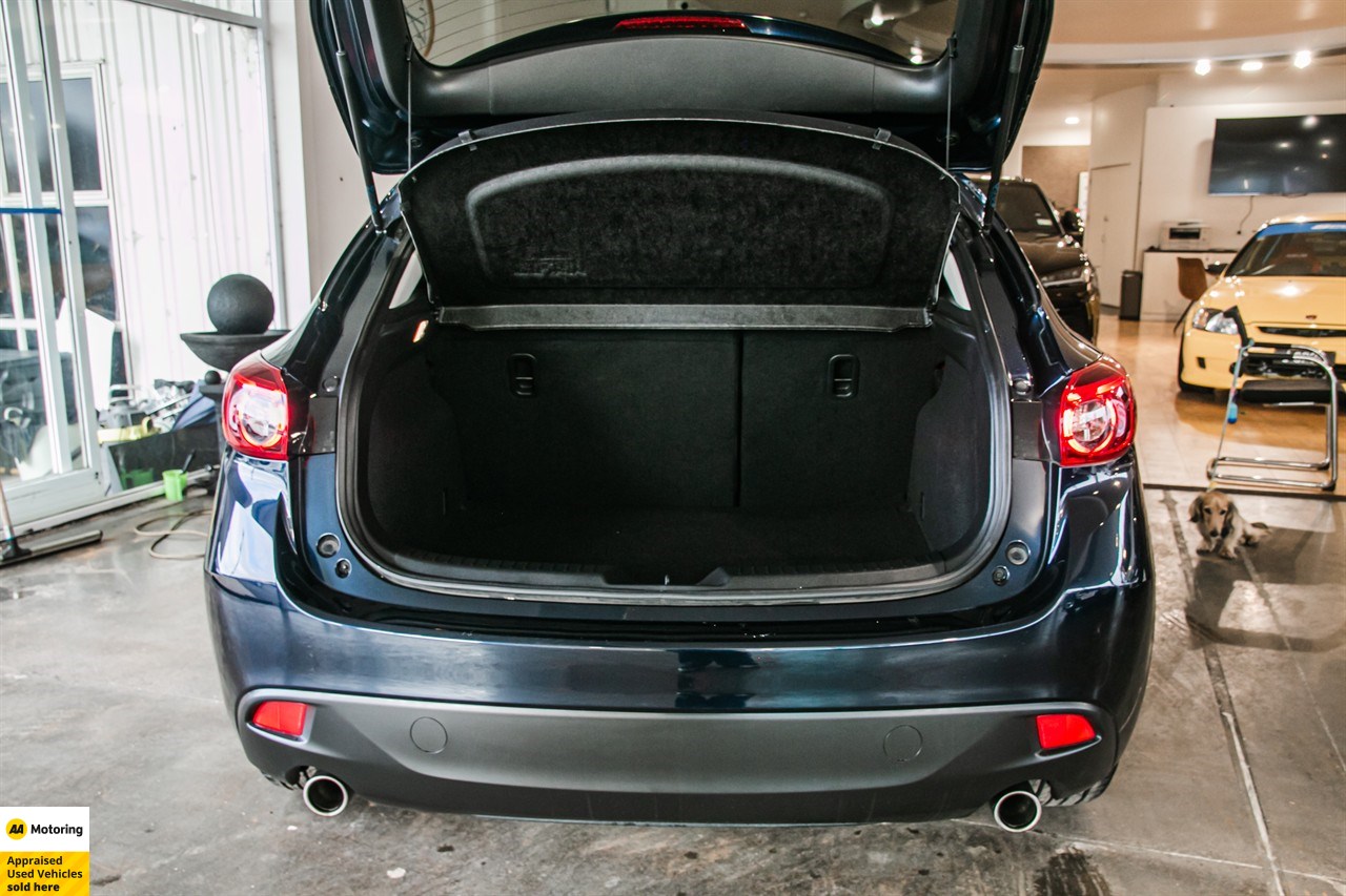 2014 Mazda Axela