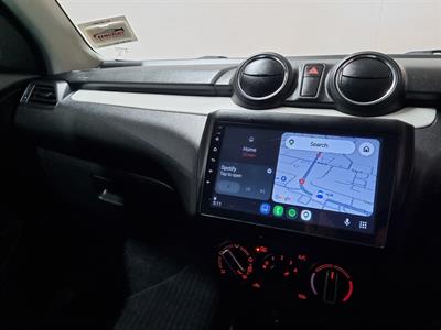 2022 Suzuki Swift - Thumbnail