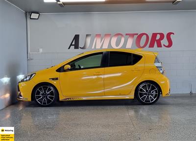 2014 Toyota Aqua - Thumbnail