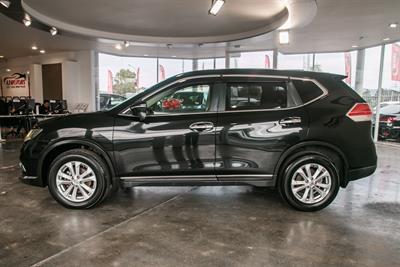 2014 Nissan X-Trail - Thumbnail