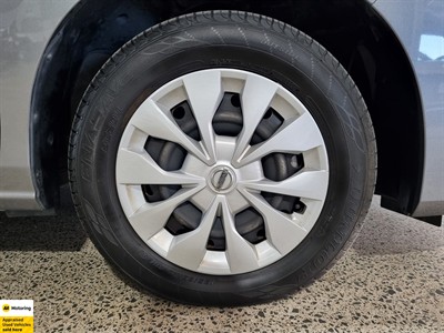 2020 Nissan Serena - Thumbnail