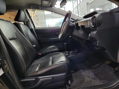 2014 Toyota Aqua - Thumbnail