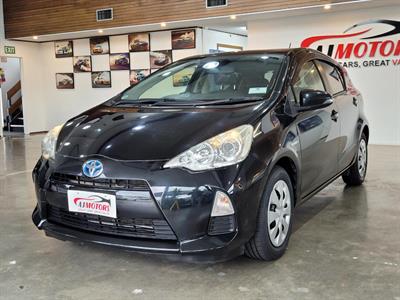 2014 Toyota Aqua - Thumbnail