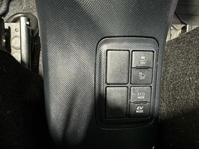 2017 Toyota Aqua - Thumbnail