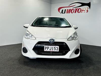2017 Toyota Aqua - Thumbnail