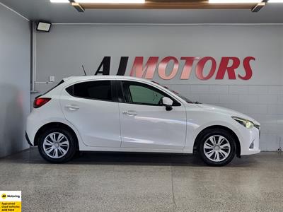 2015 Mazda Demio - Thumbnail