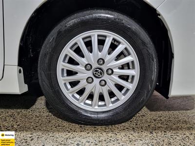 2014 Toyota Voxy - Thumbnail