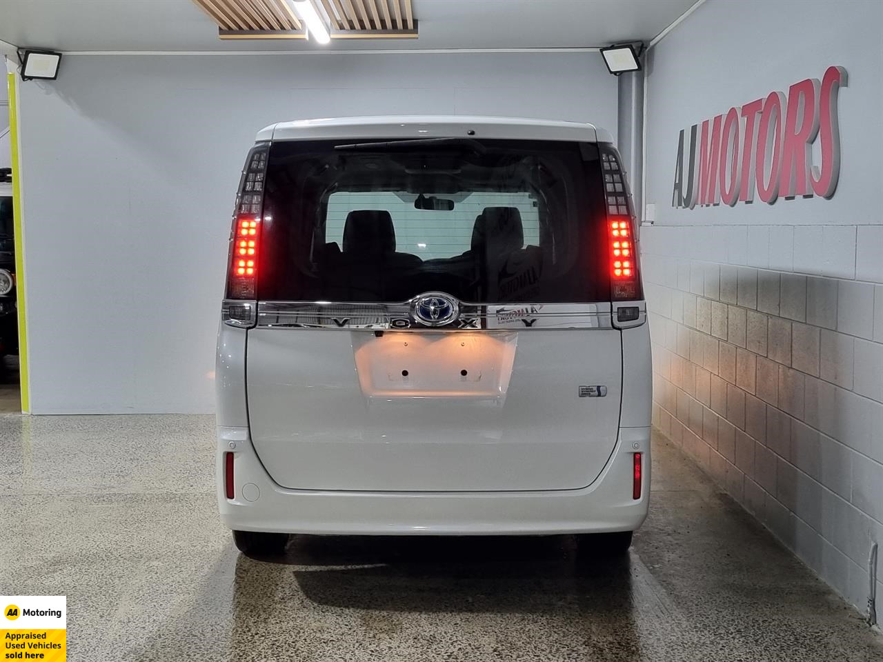 2014 Toyota Voxy