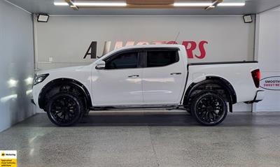 2021 Nissan Navara - Thumbnail
