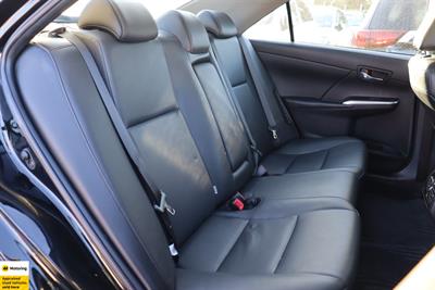 2012 Toyota Camry - Thumbnail