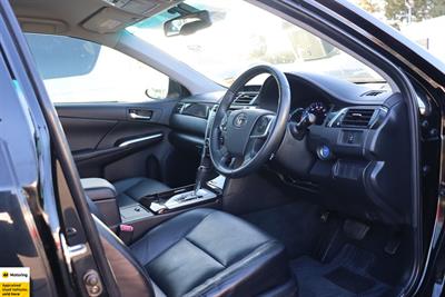 2012 Toyota Camry - Thumbnail