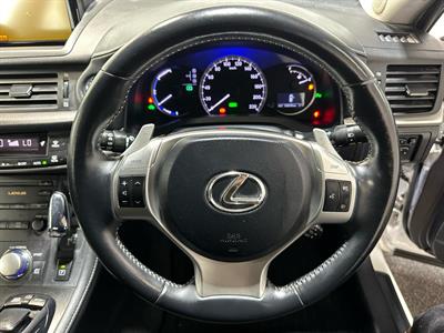 2012 Lexus CT200H - Thumbnail