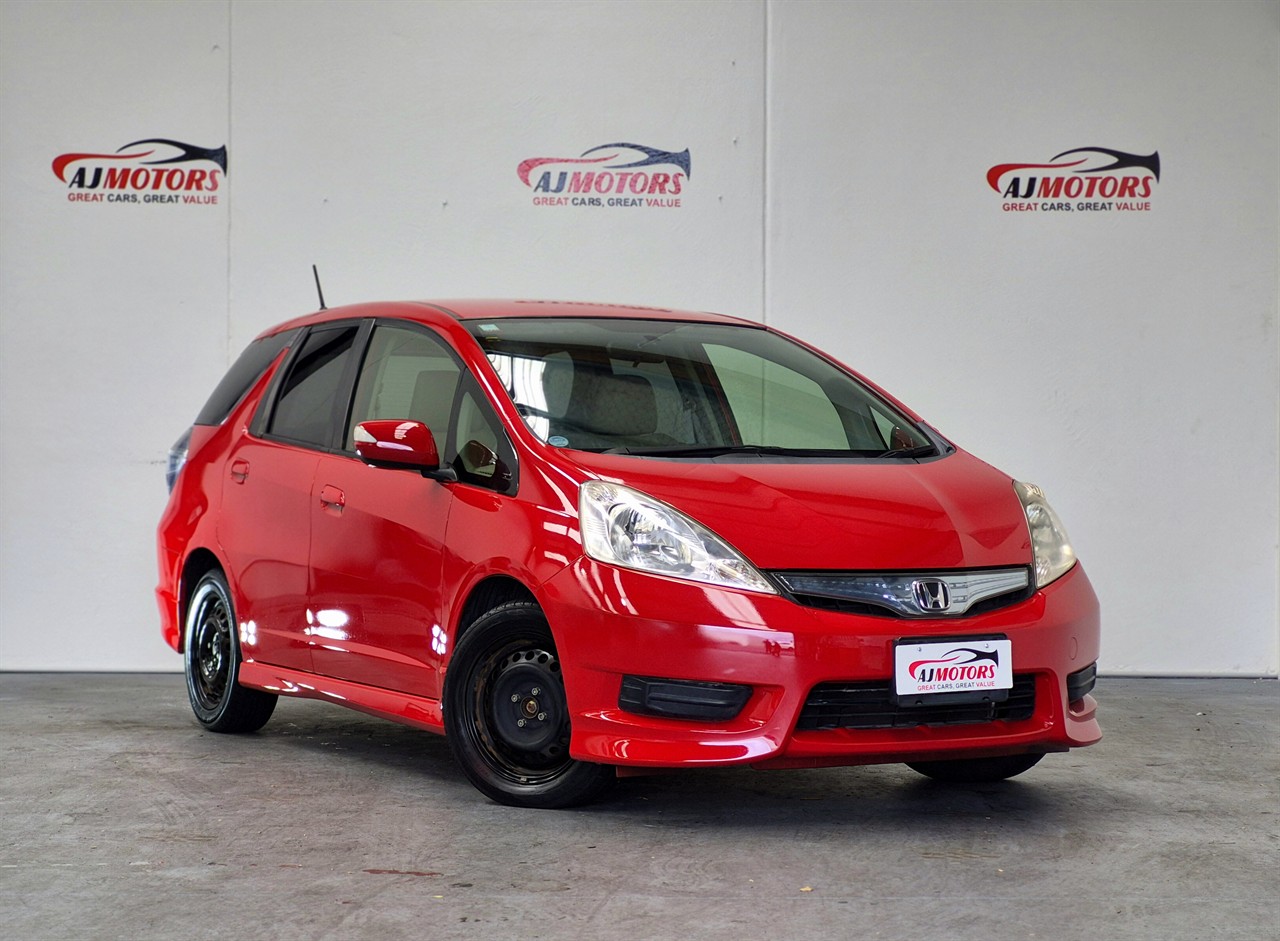 2012 Honda fit shuttle