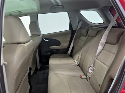 2012 Honda fit shuttle - Thumbnail