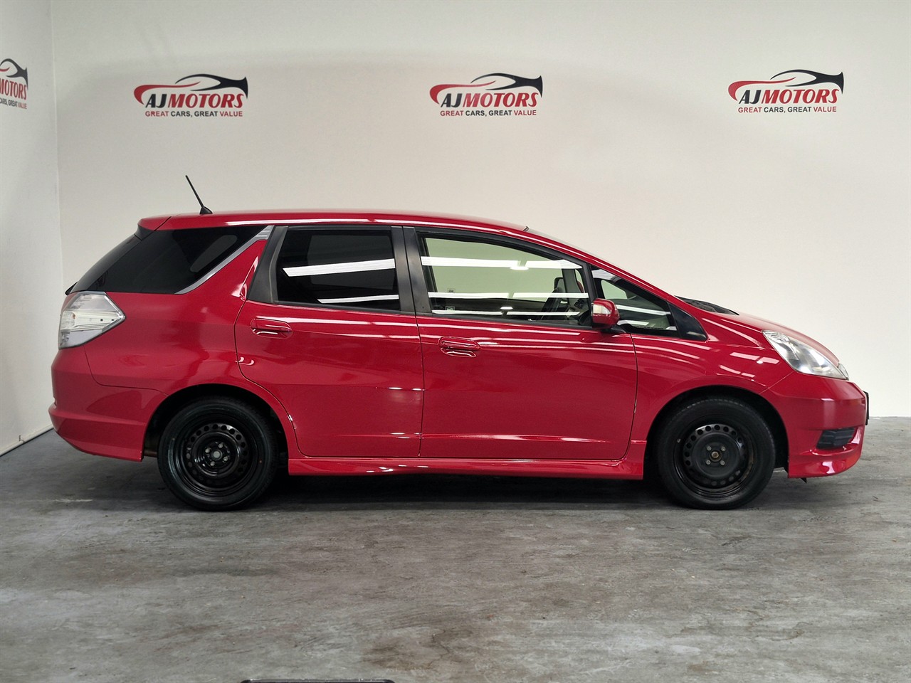 2012 Honda fit shuttle