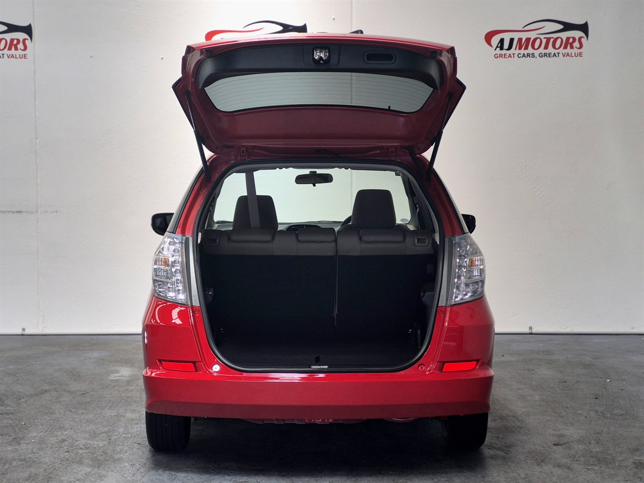 2012 Honda fit shuttle