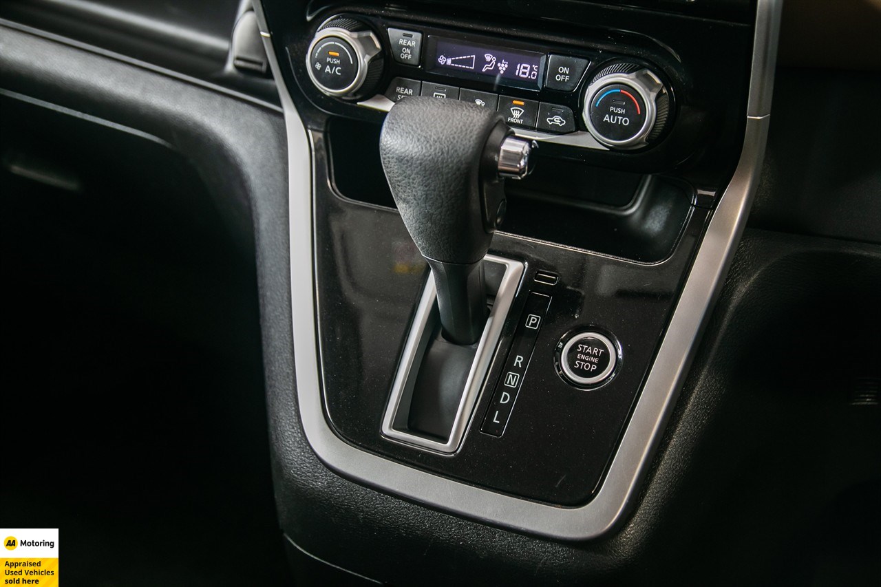 2016 Nissan Serena
