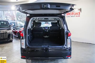 2010 Nissan Elgrand - Thumbnail