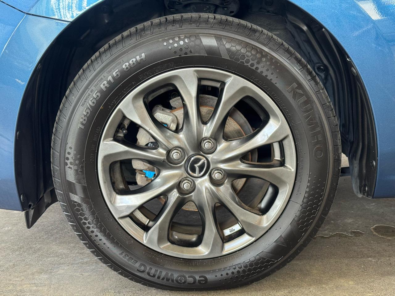 2017 Mazda Demio