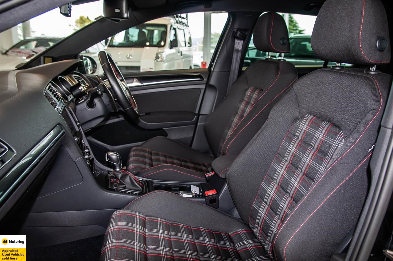 2017 Volkswagen Golf