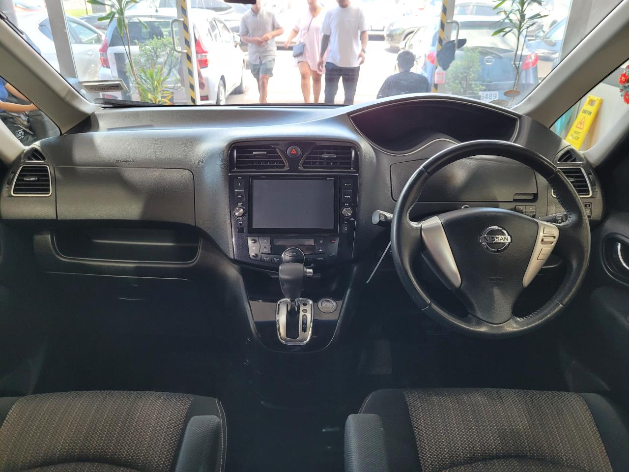 2015 Nissan Serena