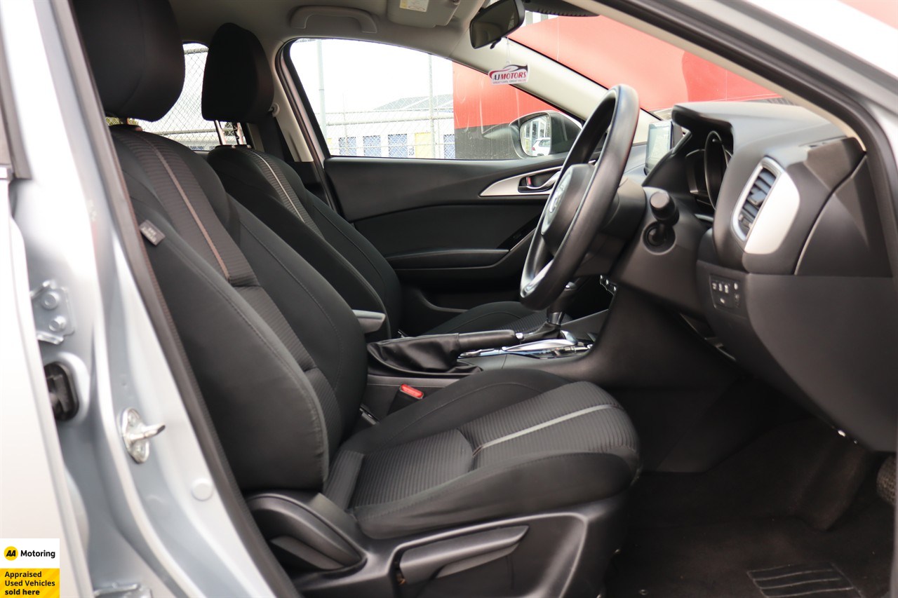 2018 Mazda Axela