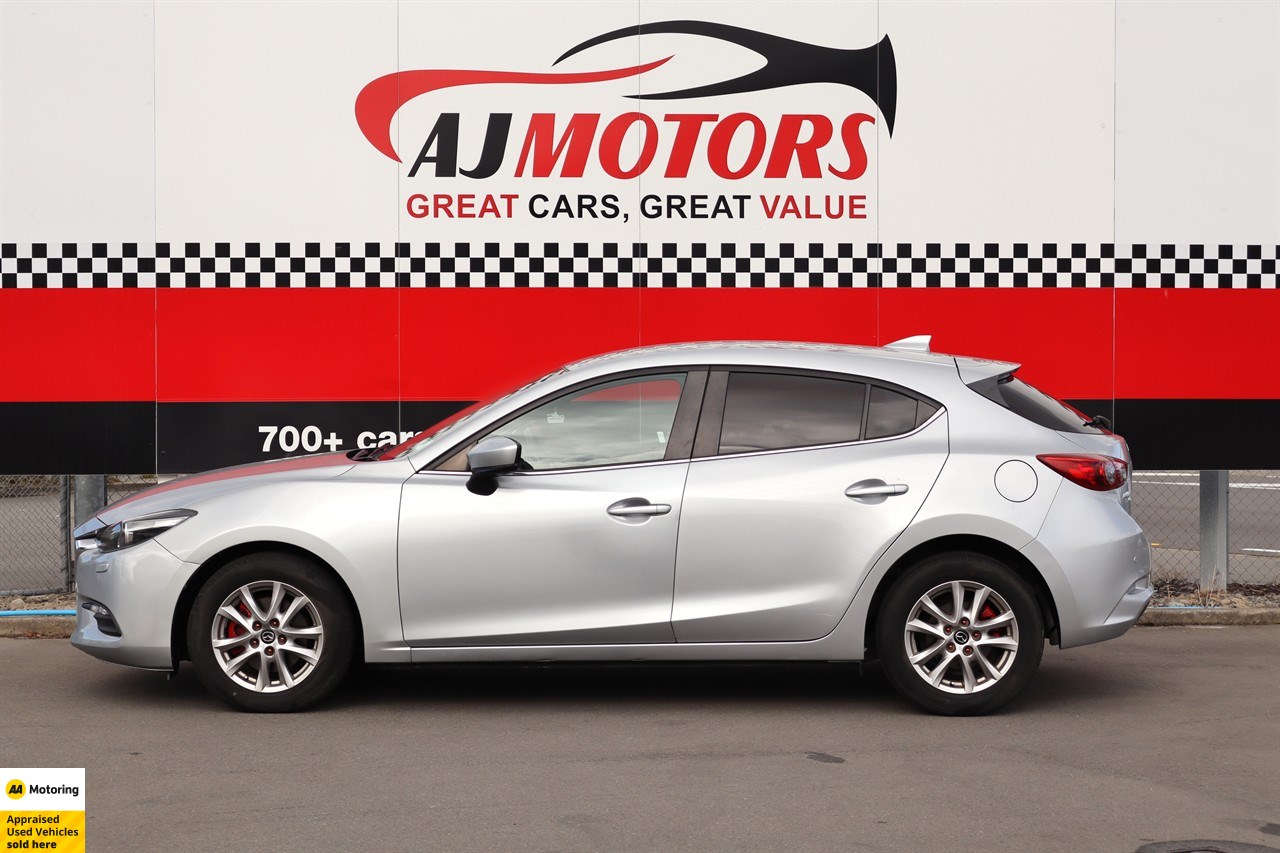 2018 Mazda Axela