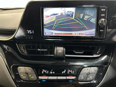2018 Toyota C-HR - Thumbnail