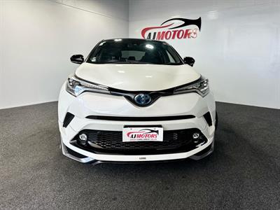 2018 Toyota C-HR - Thumbnail