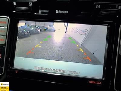 2016 Nissan Leaf - Thumbnail