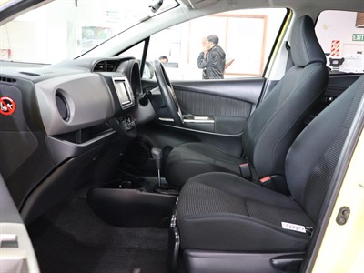 2014 Toyota Vitz - Thumbnail