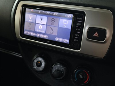 2014 Toyota Vitz - Thumbnail