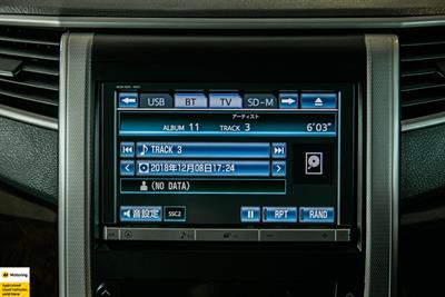 2012 Toyota Vellfire - Thumbnail