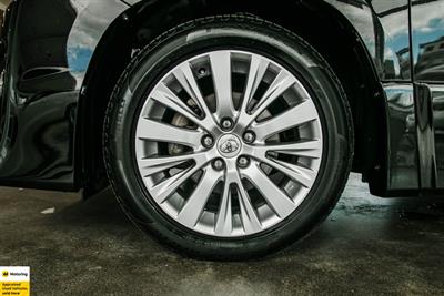 2012 Toyota Vellfire - Thumbnail