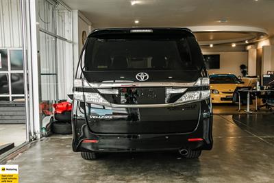 2012 Toyota Vellfire - Thumbnail