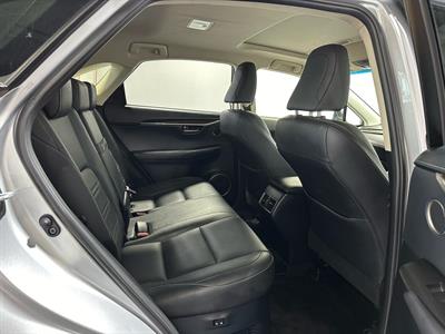 2017 Lexus NX300H - Thumbnail