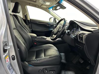 2017 Lexus NX300H - Thumbnail