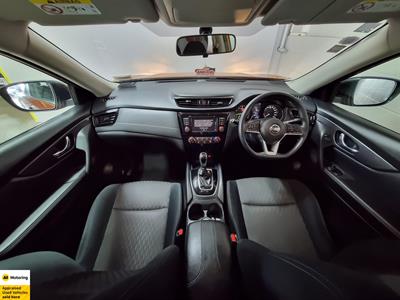 2021 Nissan X-Trail - Thumbnail