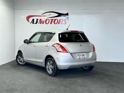 2015 Suzuki Swift - Thumbnail