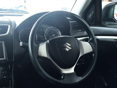 2014 Suzuki Swift - Thumbnail