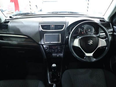 2014 Suzuki Swift - Thumbnail