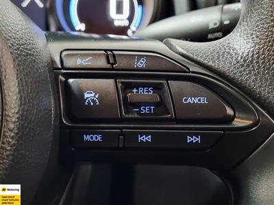 2021 Toyota YARIS CROSS - Thumbnail