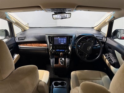 2023 Toyota Alphard - Thumbnail