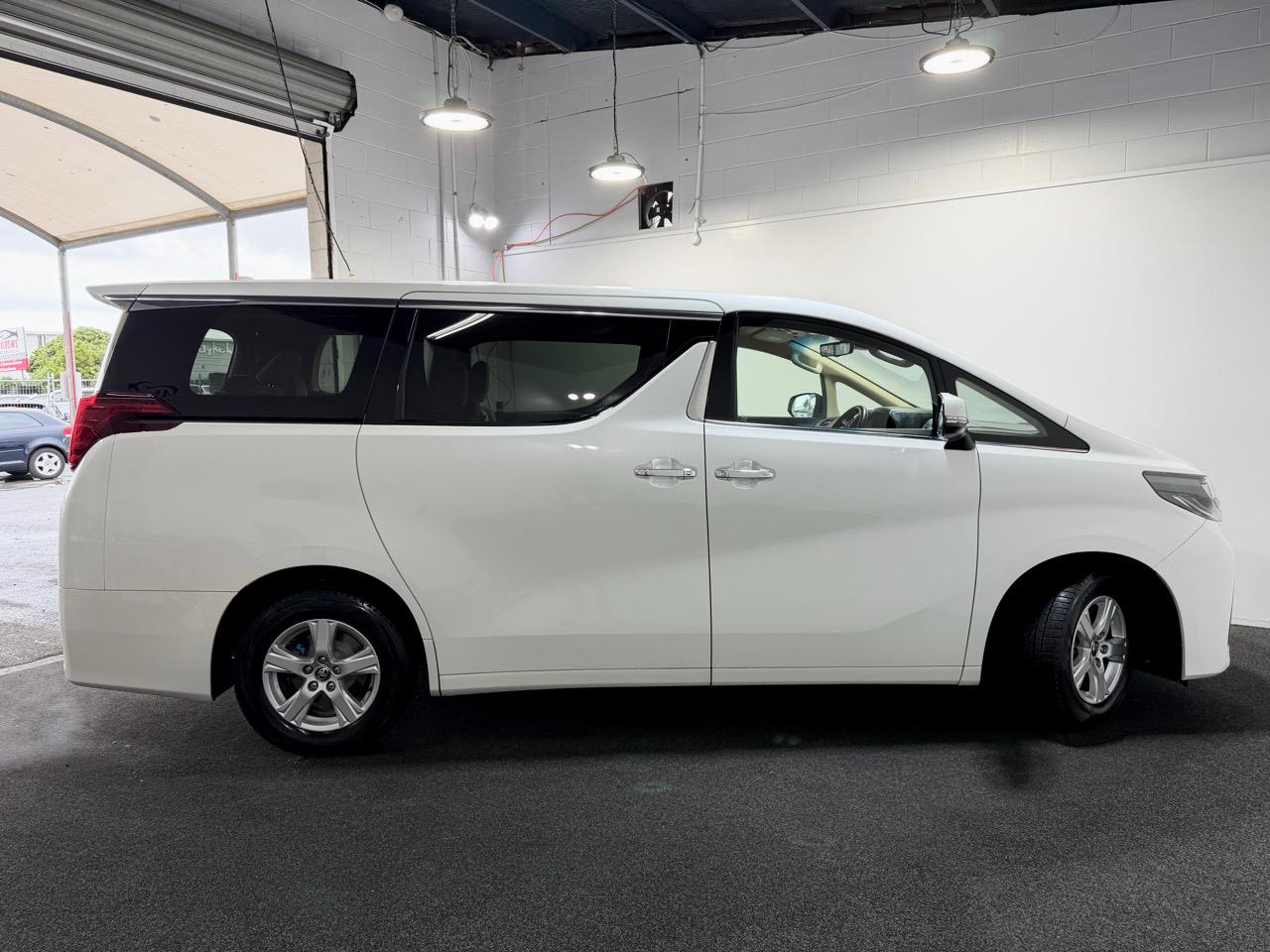 2023 Toyota Alphard